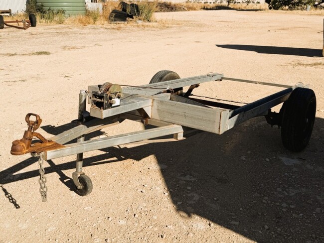 Lot 64 Advantage Sheep feeder Transport Trailer