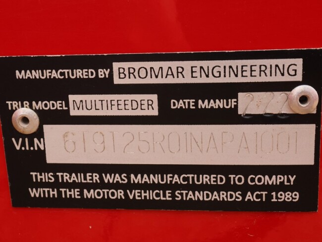 Lot 71 Bromar Sheep Feeder MF36 6