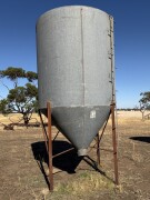 Lot 77 110 bag Maitland Engineering Silo