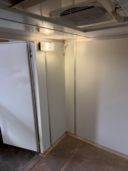 Lot 127 Cool Room 3