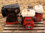 Lot 136 3 motors Honda G400 10hp Kohler 16hp Honda 11hp 1