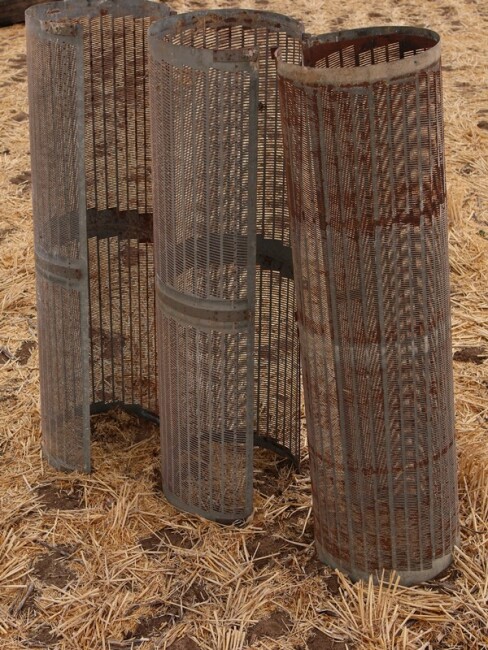 Lot 142 Hannaford screens