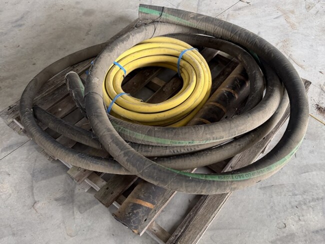 Lot 147 Assorted hoses