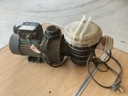 Lot 1 Swimming pool pump.
