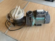 Lot 1 Swimming pool pump