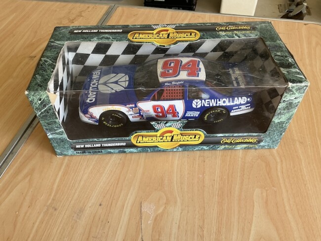 Lot 23 New Holland car