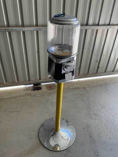 Lot 28 Dispenser