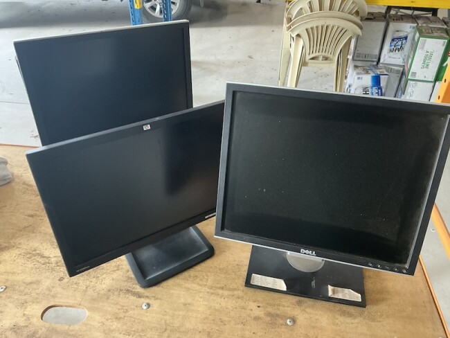 Lot 84 Monitors1