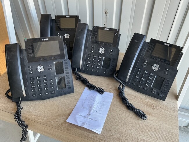 Lot 85 Internet Phone Handsets
