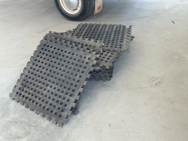 Lot 105 Rubber Mat