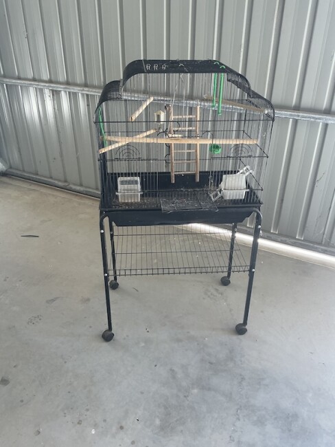 Lot 106 Cage on wheels