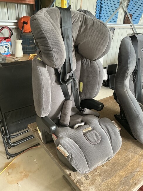 Lot 124 Car Seat