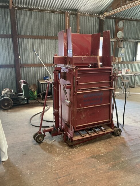 Lot 64