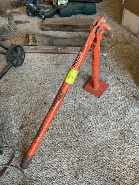 Lot 212