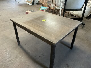 Lot 303