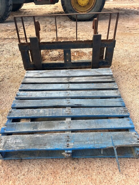 Lot 2 4
