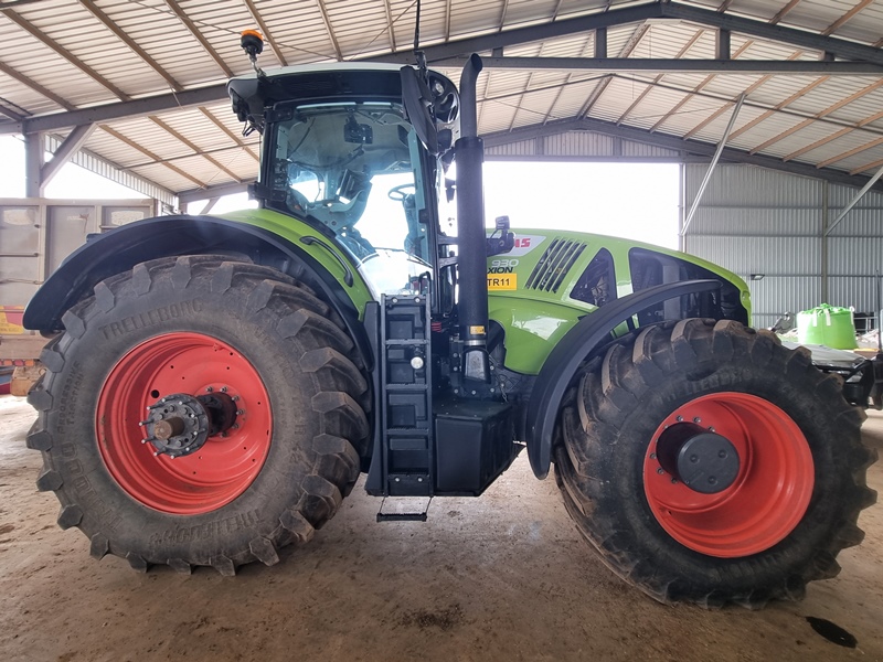 Lot 102 18