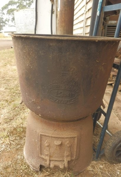 16 Cast Iron Stand with Copper insert