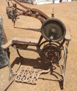 22 Saddlers sewing machine cast iron