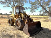 002a Caterpillar 922B rear wheel steer front end loader 1