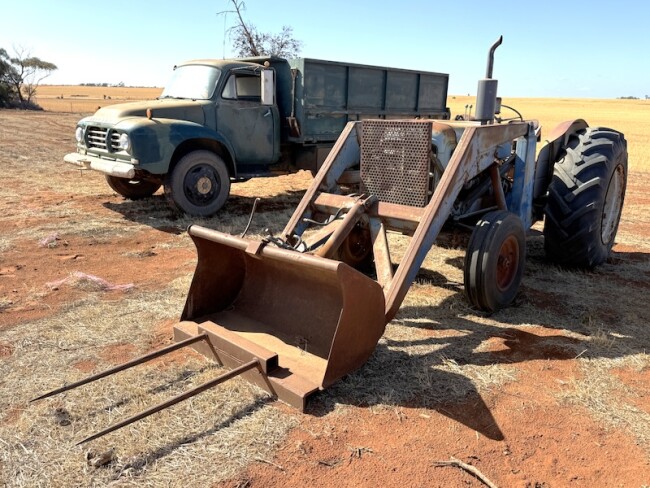 007a Fordson Diesel Powered tractor FEL bucket fork attachment 1