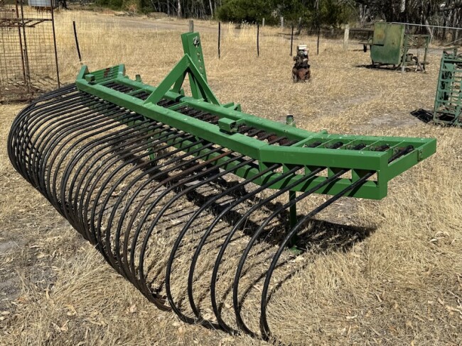 016 Adjustable stick rake