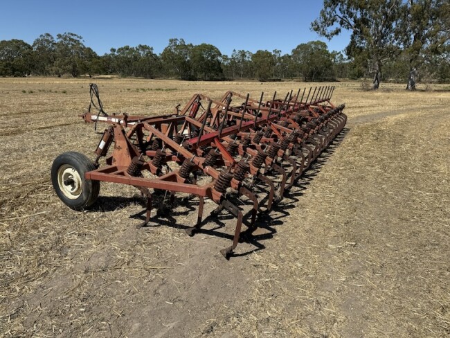 019b Napier 642 wideline folding cultivator 2