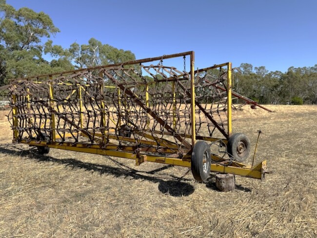 023b Harrows hydraulic 15m 3 way 2