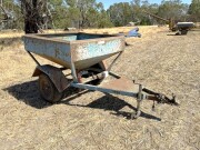054a Grain feeding out trailer with remote 1