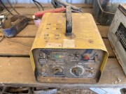 117 Workshop electric battery charger