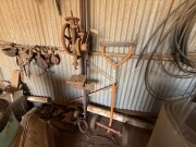 142 Vintage DAWN Manufacturing pedestal drill