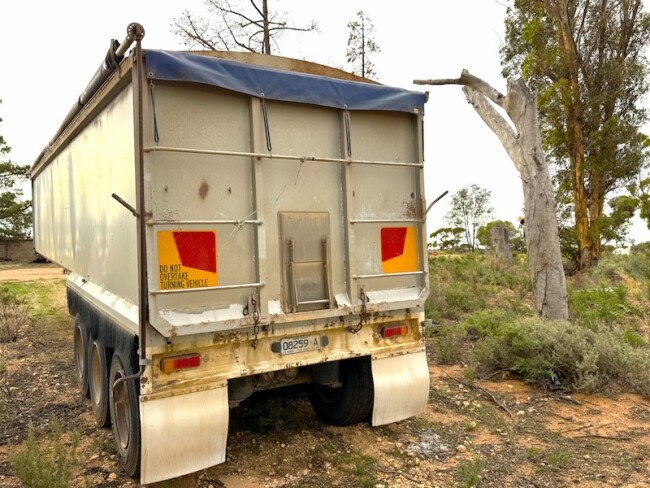 008c 27 Pohline S tipper 11