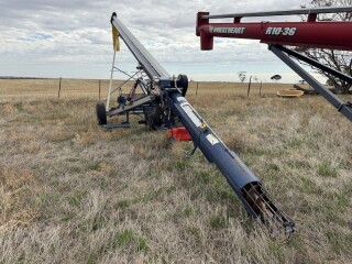 017a 50 Grainline 60 x 10 hydraulic and electric drive auger 4