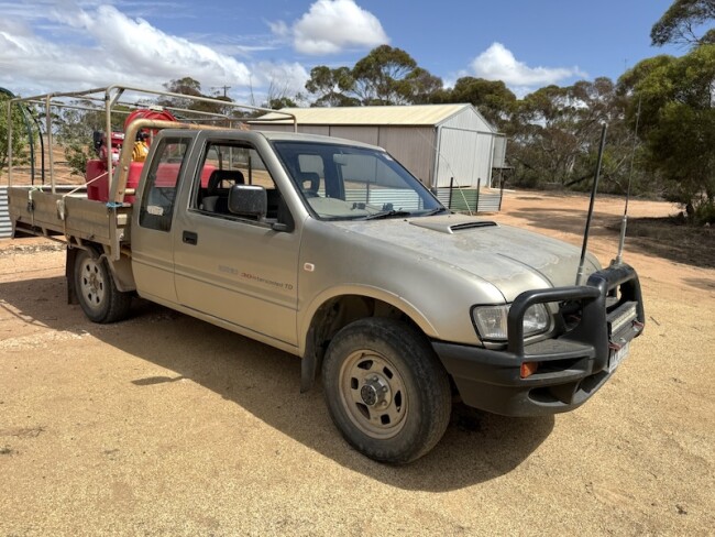 029a 72 Holden Rodeo utility 5 speed manual 4
