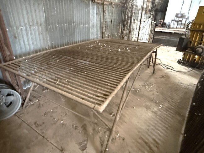 037 85 Steel rectangular steel wool table 3.0m x 1.50m 2