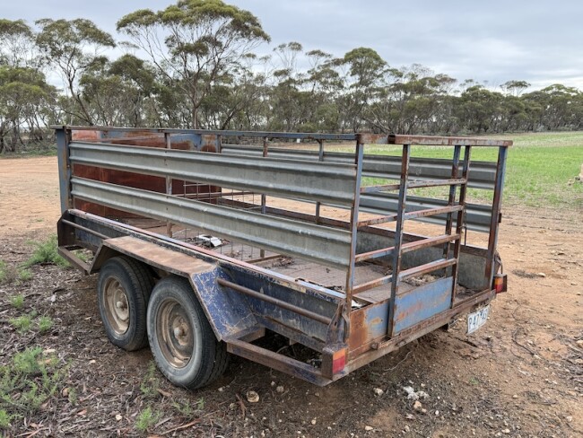 042b 92 Modern trailer 2002 buil 5