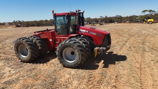 1a Case 485 Steiger tractor 10