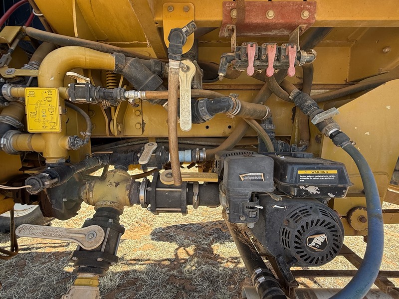 3p Rogator 1254 self propelled 100 sprayer 19