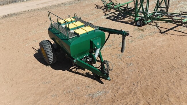6g Simplicity 9000 air seeder cart 2
