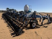 7f New Holland 62 folding direct drill bar 9