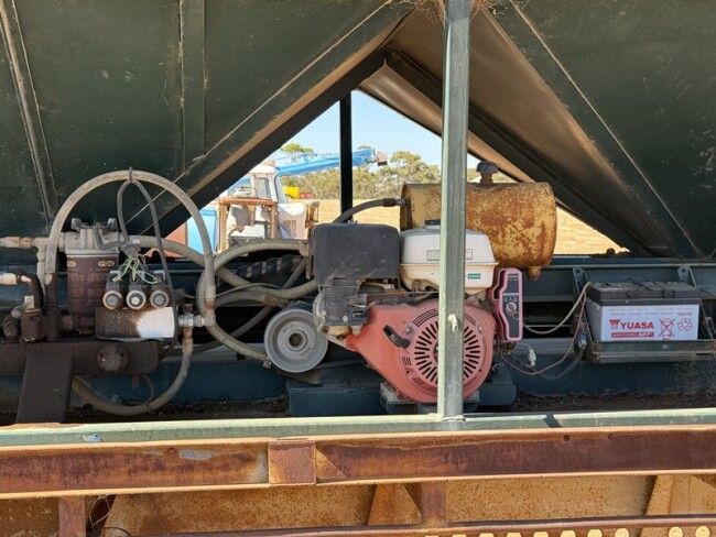 13h Freighter 38 dual axle trailer 7