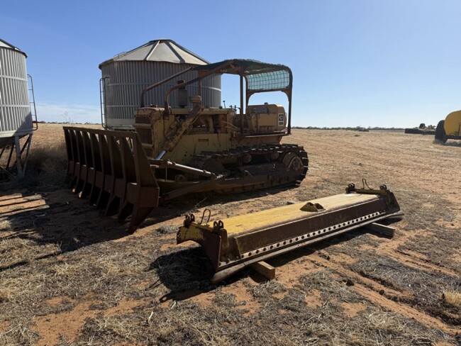 14A Caterpillar D5 bulldozer