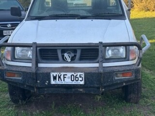 006a Nissan Navara Ute Front