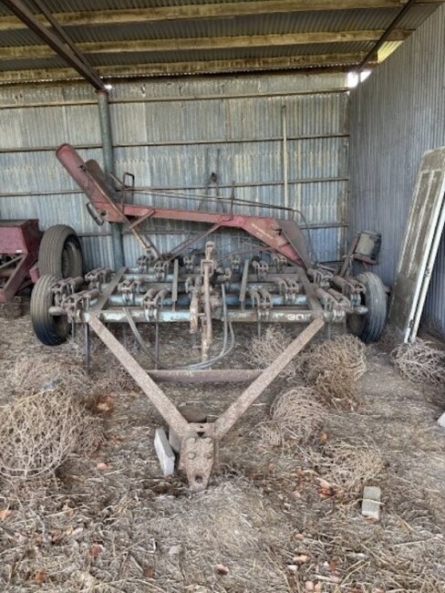 018 International Tine Seeder