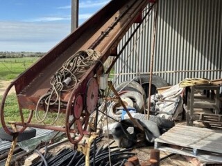 029 New Holland Hay Loader