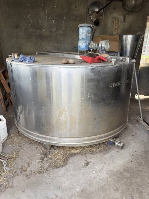 038 Anderson Milk Tank