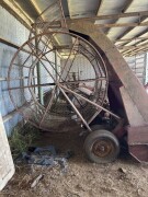 014b Hay Cutter Molder