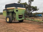 12 Chaser Bin John Deere 2