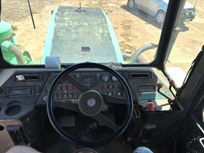 15 Stiger ST325 Green Inside Cab