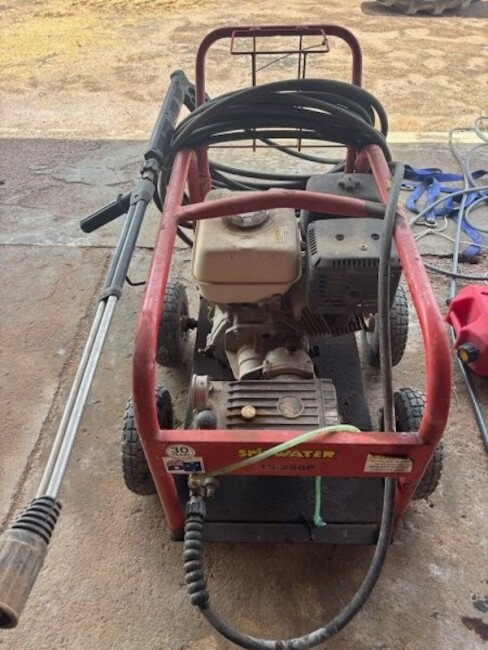 19 Pressure Washer 2